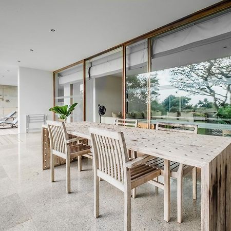Balangan Beachfront Nakar Villa Jimbaran  Bagian luar foto