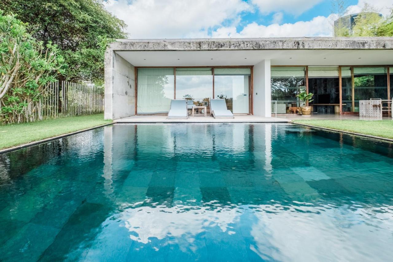 Balangan Beachfront Nakar Villa Jimbaran  Bagian luar foto