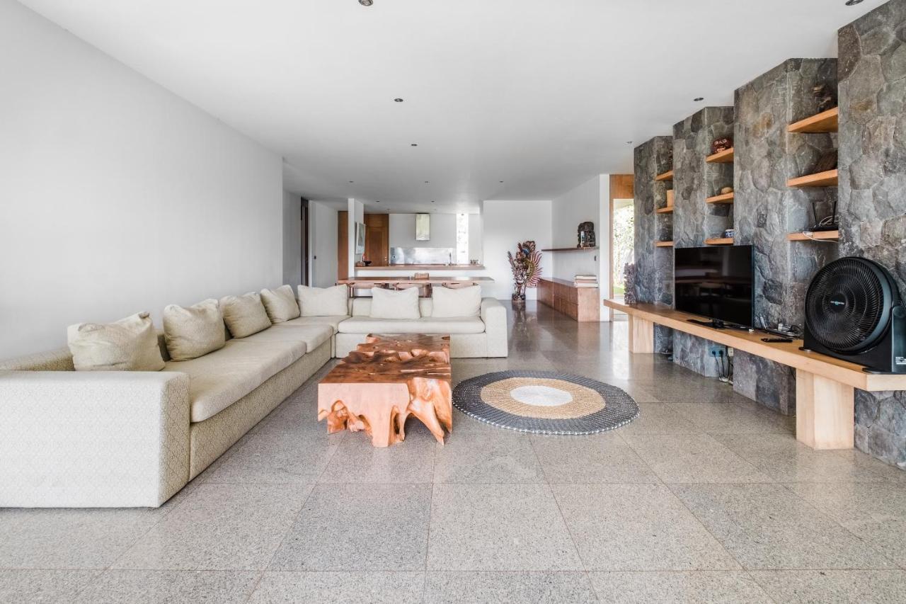 Balangan Beachfront Nakar Villa Jimbaran  Bagian luar foto