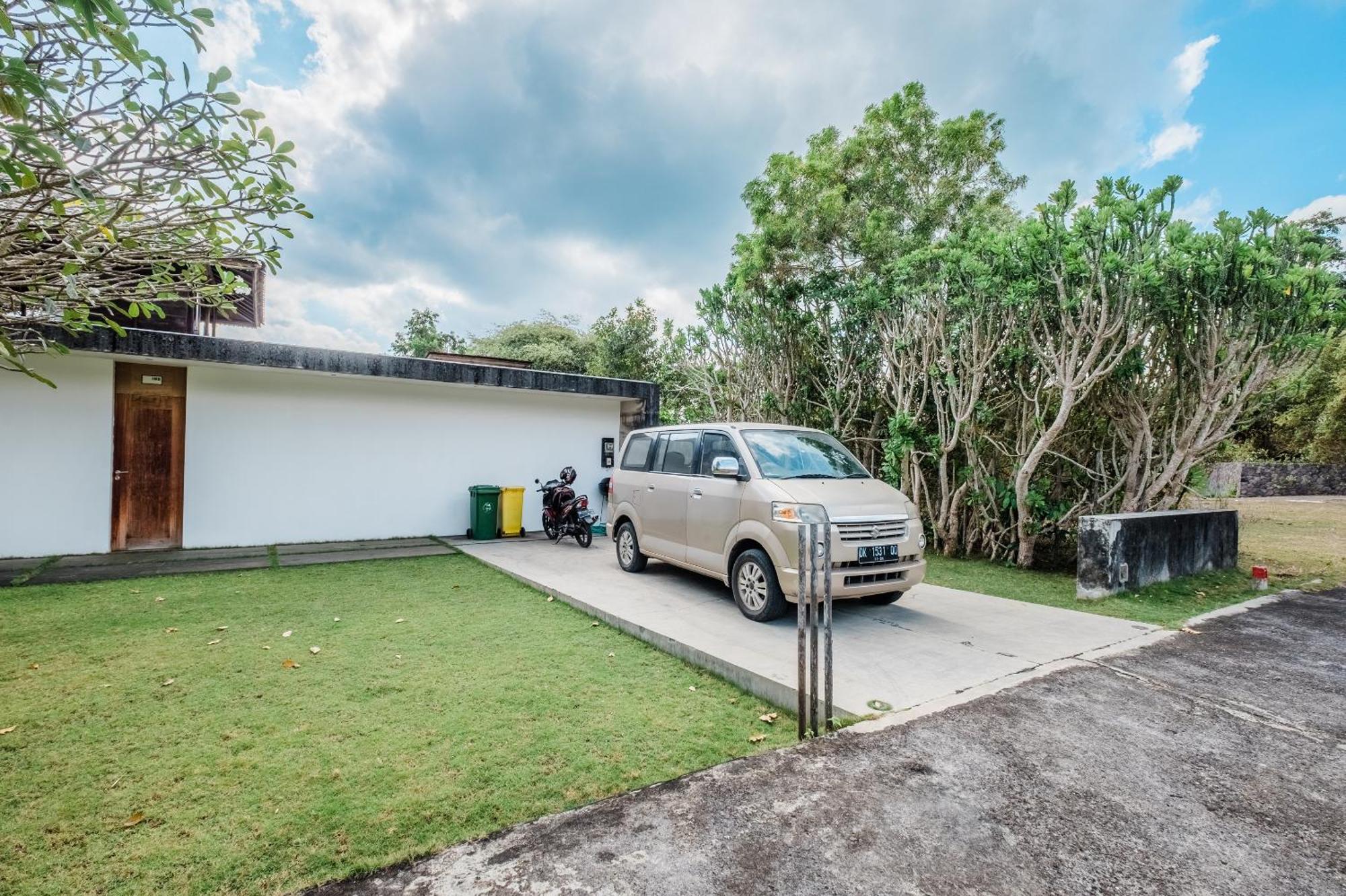 Balangan Beachfront Nakar Villa Jimbaran  Bagian luar foto