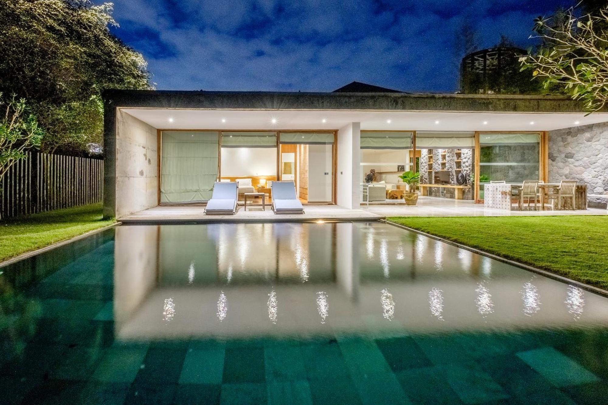 Balangan Beachfront Nakar Villa Jimbaran  Bagian luar foto